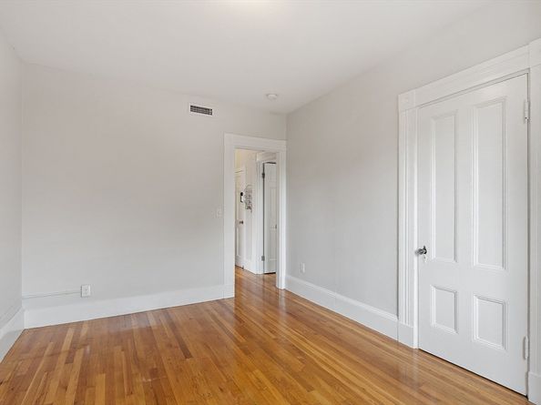 31 Vinal Ave 2, Somerville MA 02143