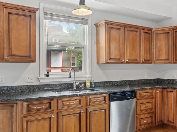 31 Vinal Ave 2, Somerville MA 02143