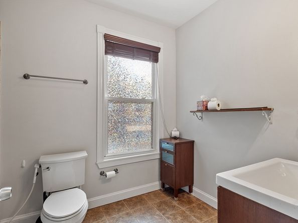 31 Vinal Ave 2, Somerville MA 02143