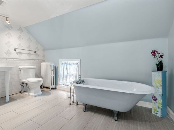 156 Boston Post Rd, Wayland MA 01778