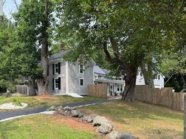 156 Boston Post Rd, Wayland MA 01778