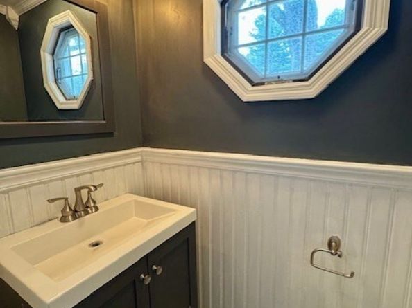 156 Boston Post Rd, Wayland MA 01778