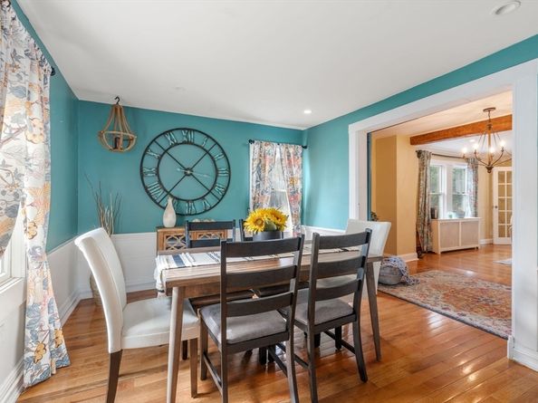 156 Boston Post Rd, Wayland MA 01778