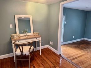 156 Boston Post Rd, Wayland MA 01778