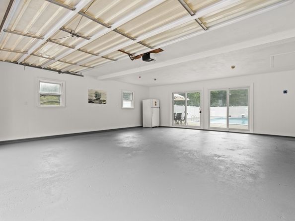 10 Dowd Ave, Wareham MA 02571