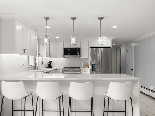 10 Dowd Ave, Wareham MA 02571