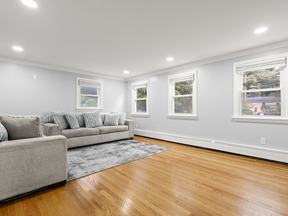 10 Dowd Ave, Wareham MA 02571