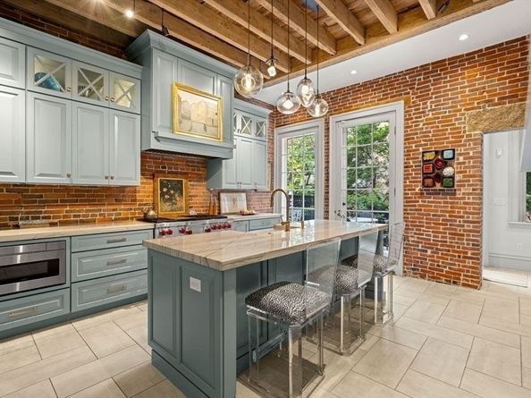 38 Chestnut Street, Salem MA 01970