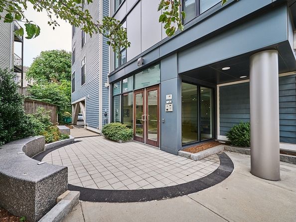 197 Washington St. 207, Somerville MA 02143