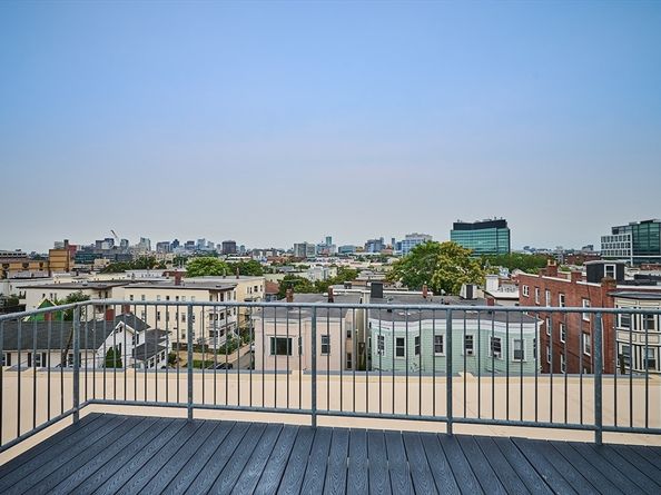 197 Washington St. 207, Somerville MA 02143