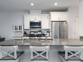 181 S Franklin St 207, Holbrook MA 02343