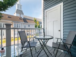 181 S Franklin St 207, Holbrook MA 02343