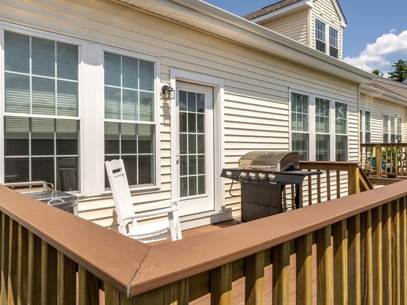104 Brooksmont Dr 104, Holliston MA 01746