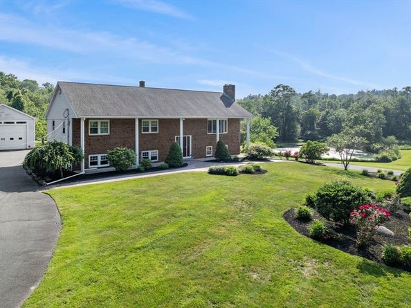 95 Salem Rd, Topsfield MA 01983