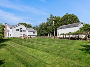 95 Salem Rd, Topsfield MA 01983