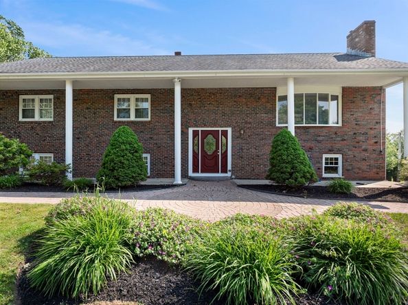 95 Salem Rd, Topsfield MA 01983