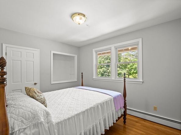 95 Salem Rd, Topsfield MA 01983