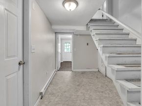 35 Genessee St E, Worcester MA 01603