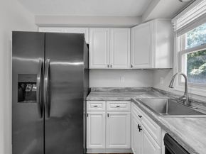 35 Genessee St E, Worcester MA 01603