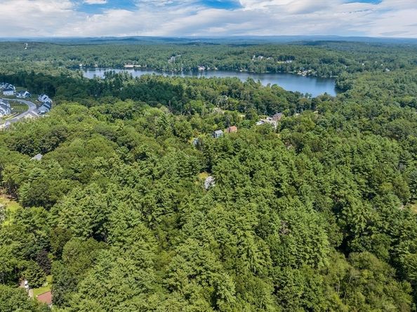 239 Groton Rd, Westford MA 01886