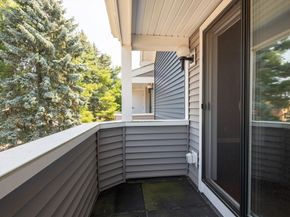 1214 Vfw Pkwy 37, Boston MA 02132