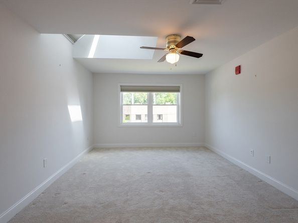 1214 Vfw Pkwy 37, Boston MA 02132