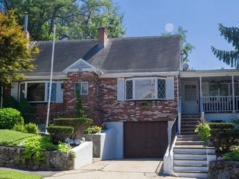 141 Brooks St