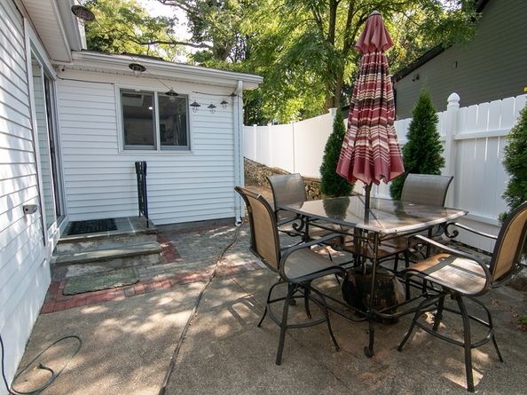 141 Brooks St, Medford MA 02155