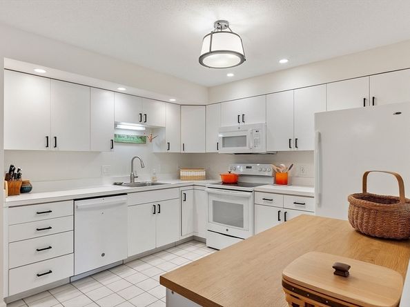 13 Weatherly Drive 13, Salem MA 01970