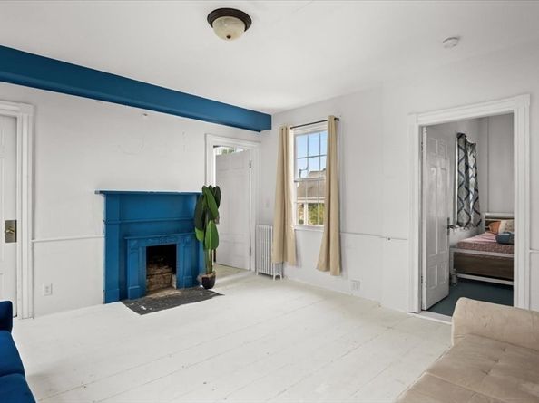 41 Bedford St, East Bridgewater MA 02333