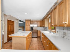 15 Shore Rd, Saugus MA 01906