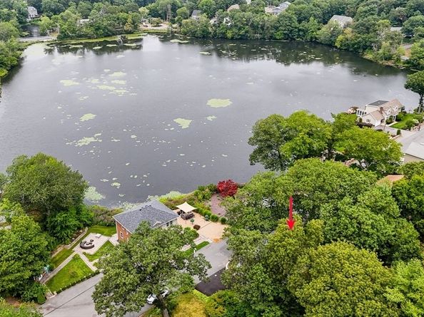 15 Shore Rd, Saugus MA 01906