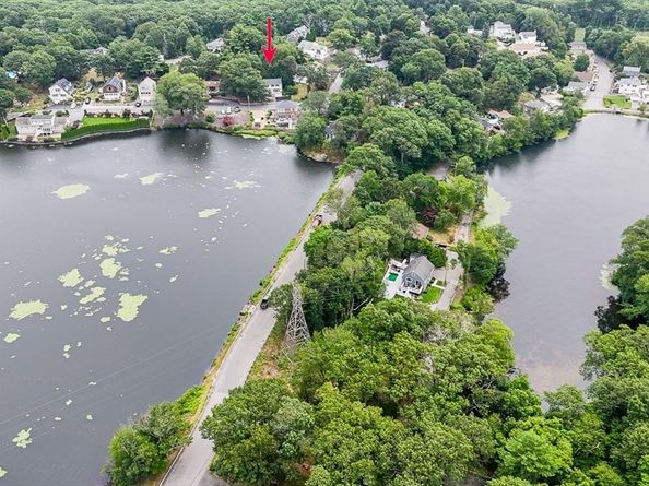 15 Shore Rd, Saugus MA 01906