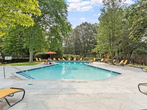 65 Commons Drive 410, Shrewsbury MA 01545