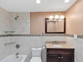 65 Commons Drive 410, Shrewsbury MA 01545