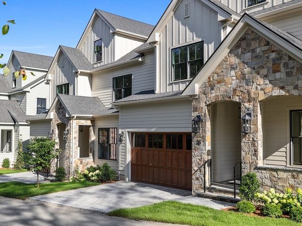 26 Common Court 26, Lexington MA 02421