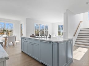 26 Common Court 26, Lexington MA 02421