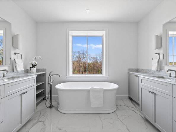 26 Common Court 26, Lexington MA 02421