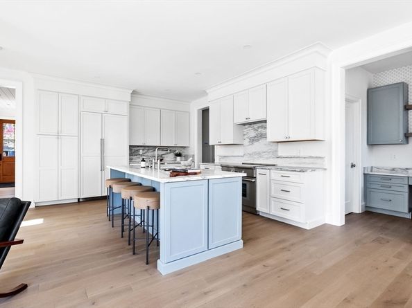 26 Common Court 26, Lexington MA 02421