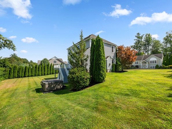 40 Brunelle Drive, Rutland MA 01543