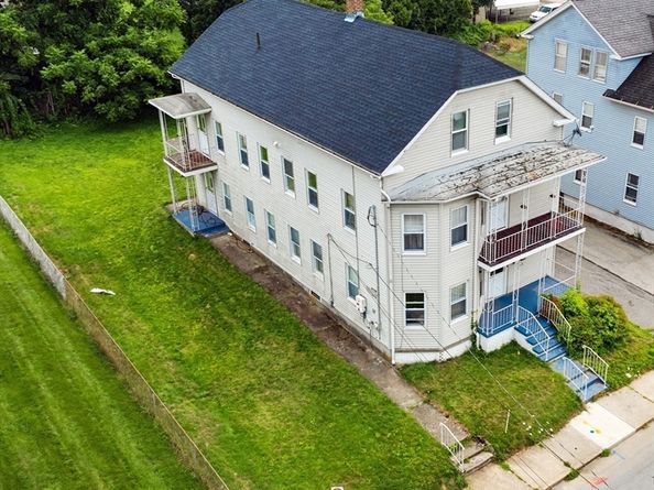 29 Whitcomb St, Webster MA 01570