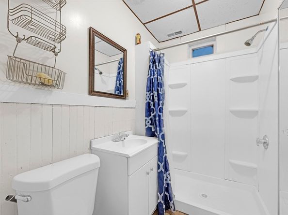 29 Whitcomb St, Webster MA 01570