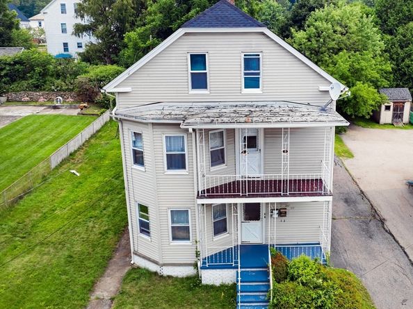 29 Whitcomb St, Webster MA 01570