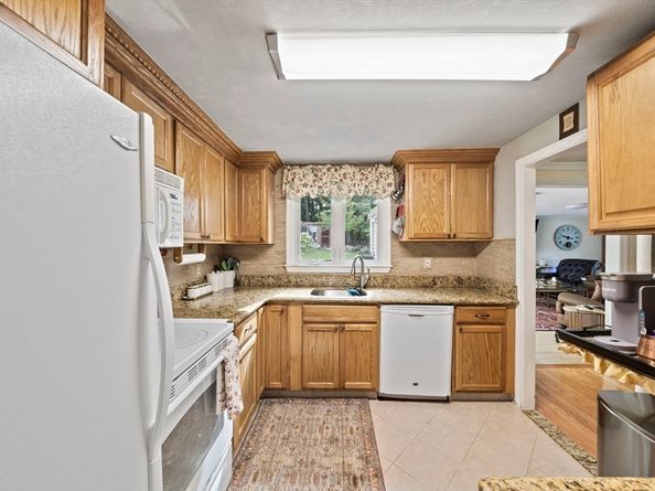 92 Mercury Street, Weymouth MA 02188
