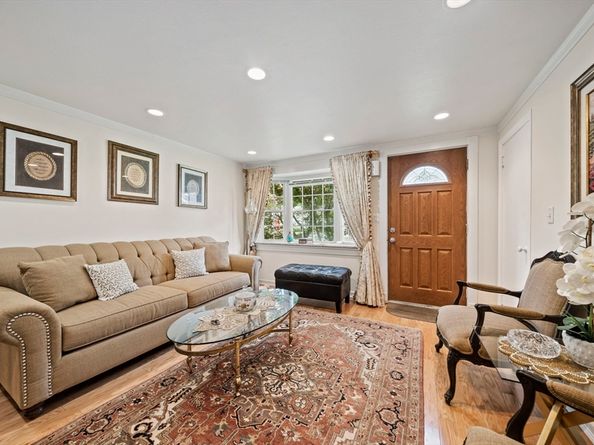 92 Mercury Street, Weymouth MA 02188