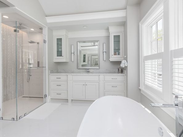 8 Hidden Road, Weston MA 02493