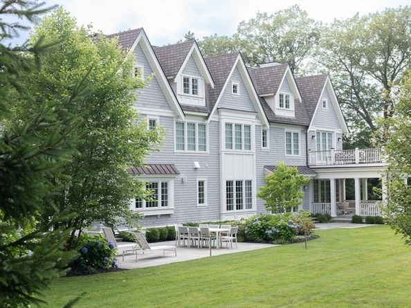 8 Hidden Road, Weston MA 02493
