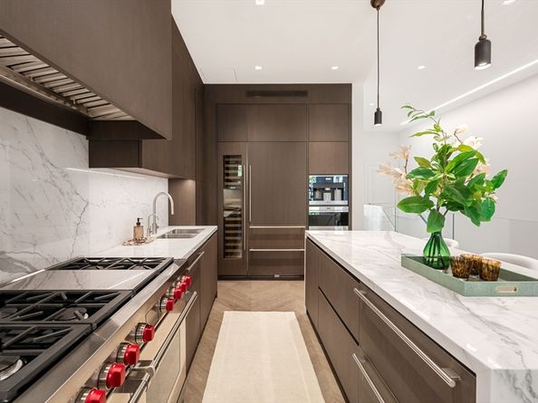 260-262 Commonwealth Avenue 1A, Boston MA 02116