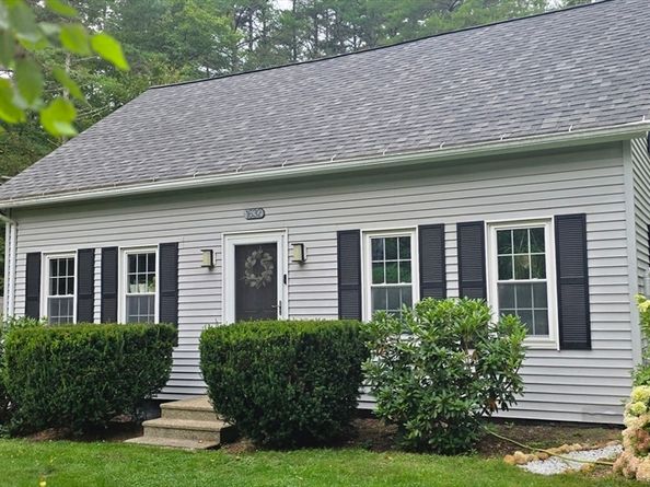 1632 N Brookfield Rd, Oakham MA 01068