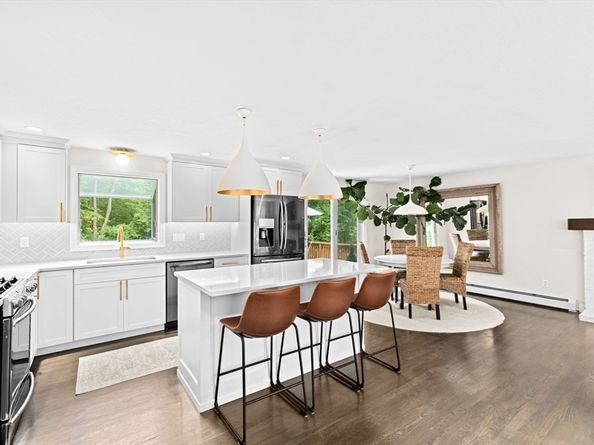 40 Brewster Rd, Cohasset MA 02025